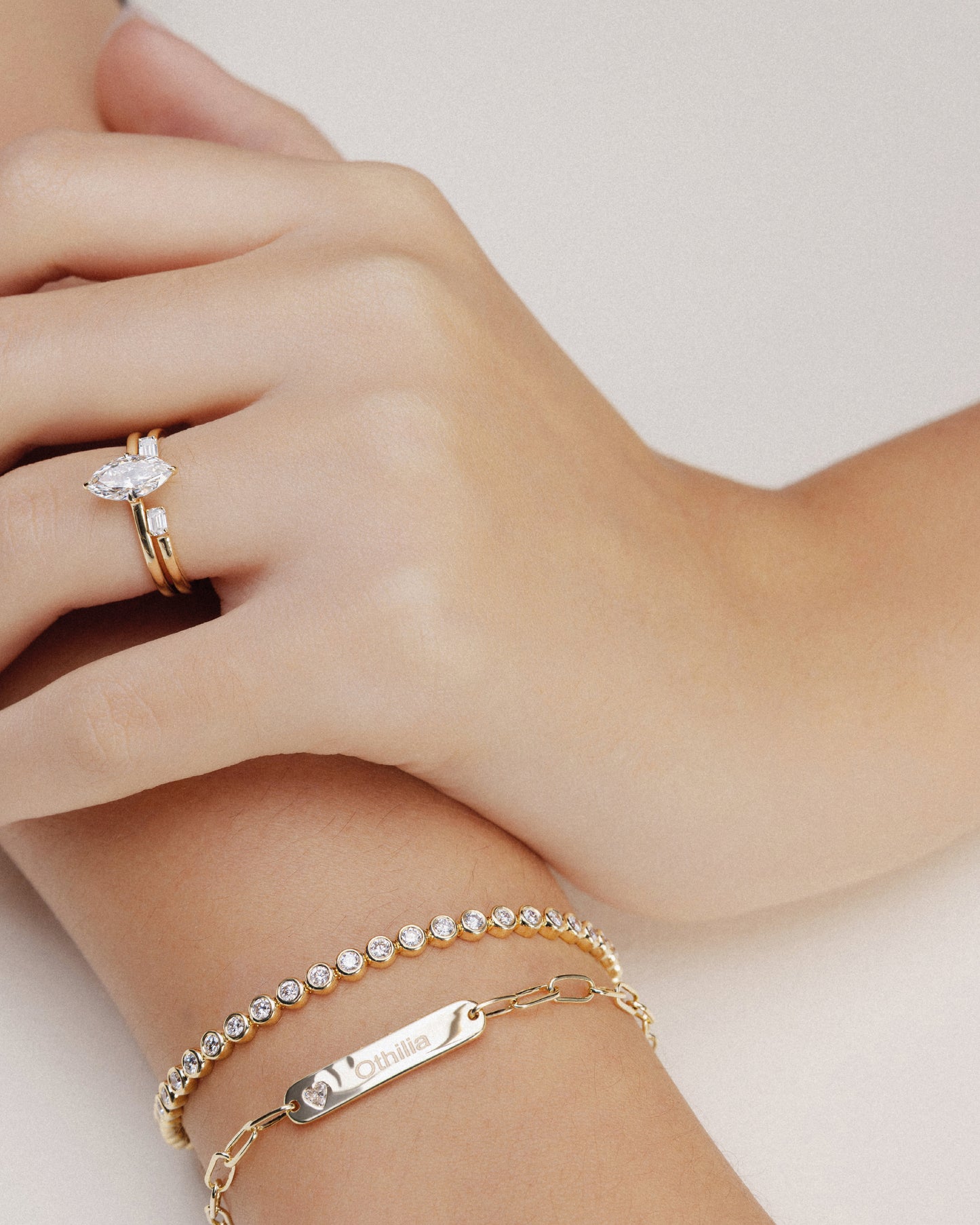 Open Wedding Band w. Baguette Diamonds (White Gold)