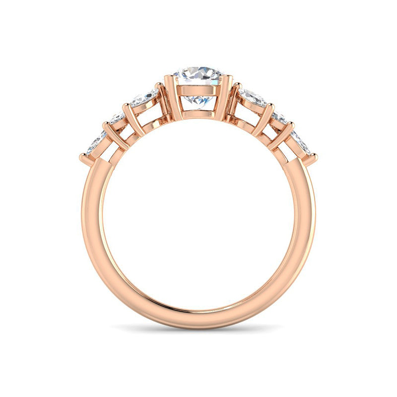 Round Solitaire w. Starlight Cluster (Rose Gold)