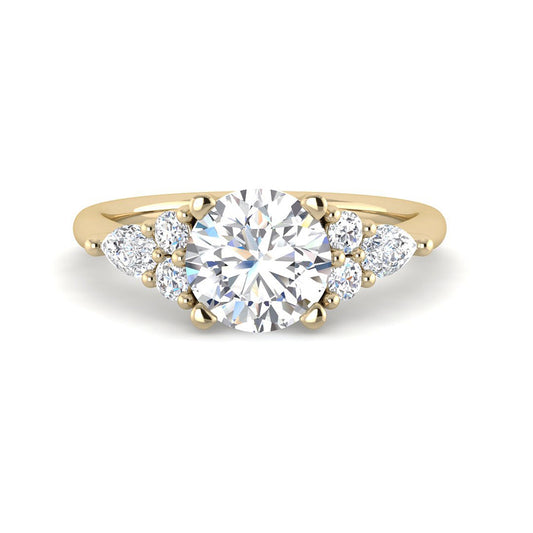 Round Trilogy w. Round and Pears (Yellow Gold)
