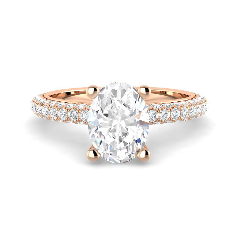 Oval Solitaire w. Pavé Diamond Band (Rose Gold)
