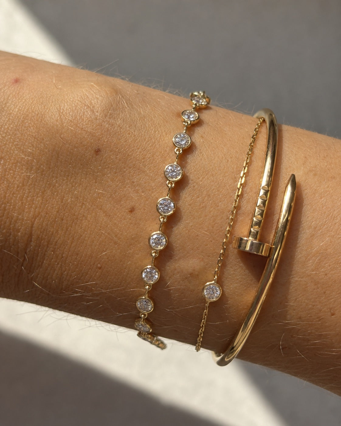 2.40 ct Bezel Set Chain Tennis Bracelet (9k Gold)